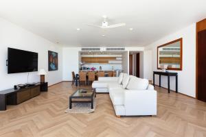 The Heights C3 SeaView 2 BR, 5min to Kata Beach