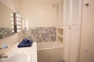 Petrovdom Apartment 16-154 in RC Kvartet, 16Г Vasyl Lypkivskyi Street