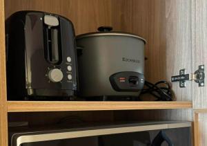 Eleve Suites Hotel-Style Stay near BGC & Makati