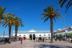 Andorinha House, Callebanda Barracol