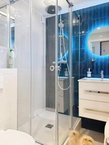 Vue mer exceptionnelle Studio avec Parking au Port de Deauville