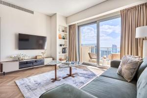 Frank Porter - Emaar Residences Dubai Marina