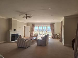 Blanco Guest Farm - Manor House