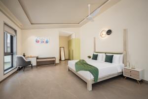 Cloud 7 by ELIVAAS Luxurious 4 BHK Villa with Pvt Pool