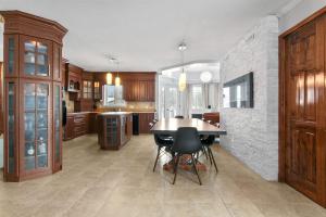 Nature Pool Table & Water Access - Le Highland