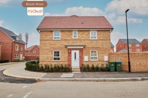 3BR House By MyStayUK Short Lets & Serviced Accommodation Manchester With Free Wifi & Free Parking