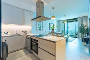 Sea View, Direct Beach Access - The Address Residences, JBR by Deluxe Holiday Homes