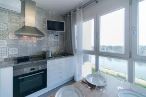 WELCS ESTUDIO 307 EMP con vistas al mar