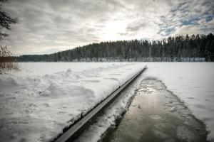 Pasakų namelis dviems su vaizdu į ežerą