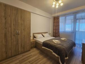 Urban Skyline Apartment