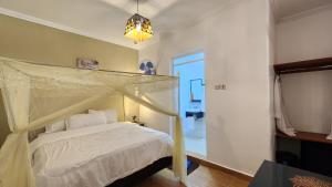 Kamakis Motel & Lounge