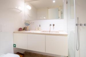 Deluxe Design 1BR w Terrace by LovelyStay