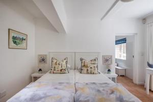 Dageraad Downstairs 4 bedroom house