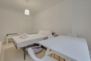 Hogar Emilio by Clabao