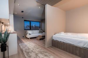 A beautiful and modern apartment 2 in Ballstad