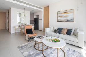 Frank Porter - The Address JBR