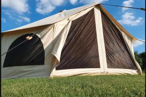 Xl Bell Tent - Sleeps 6 - Log Burner - Parking