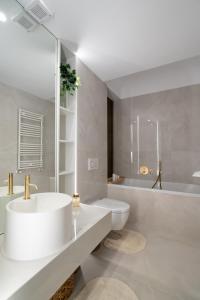 Cortina Urban Nest - Sleeps 4