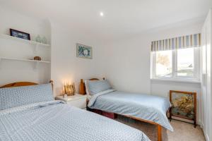 3 Bed in Little Haven oc-g34755