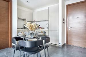 Frank Porter - The Crest Tower, Sobha Hartland