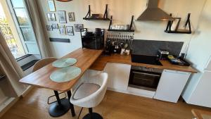 New - Lovely cozy studio with balcony