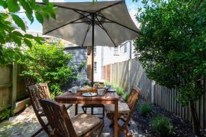 2 Bed in Canterbury oc-ct030