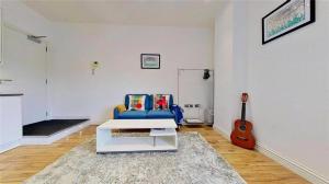 Worthing South Facing Studio Apartment