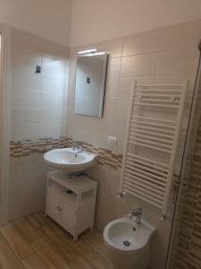 Modern Apartment near CityLife - interno 3