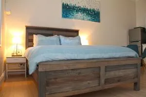 Smugglers Inn Studio Apartments - Victor Harbor