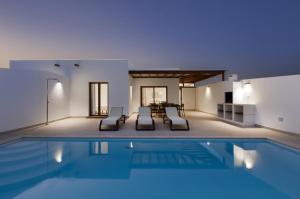 Villa Los Altos Anane 10A by Escape Home