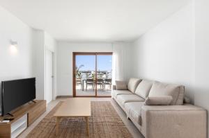 Villa Los Altos Alene 10B by Escape Home