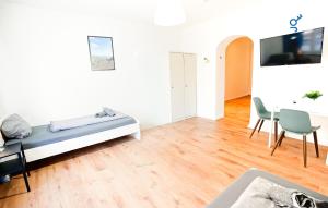 BEGE APARTMENTS SmartSpace