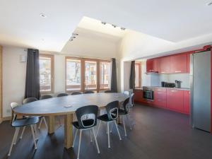 Magnifique duplex rénové 7 pièces, proche pistes, sauna, hammam, salle de fitness - FR-1-181-2341