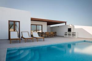 Villa Los Altos Anisa 13A by Escape Home