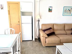 Two-Bedroom Apartment, Pool and Parking at MobyDick