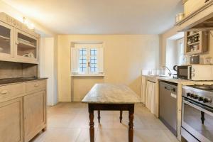 Historic 1700S Villa Among Lucca Olive Groves