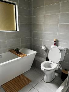 Elegant Lifestyle Apartment in Waterfall