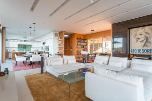 Extraordinary Private Retreat Near NYC