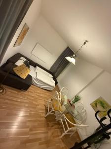 Standard & Simple 2 Neighbouring Apartments - 3BRs