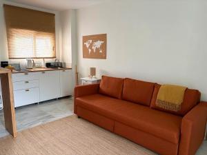 Studio-Guest House with Jacuzzi Spa and Sauna