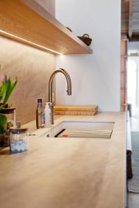 FREDERIK Knokke-Heist op de Zeedijk - Gezellig luxe appartement over het strand