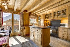 Michka - Chalet 500m Flegere Cheminee Jardin Vue 180