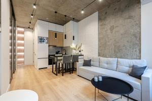 2-3a in RC Yaroslaviv Grad, Bulvarno-Kudriavska 17,Petrovdom Apartments