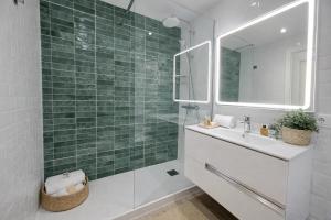 Noctua Estepona Puerto 021