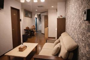 GU Freedom Home 3 floor 3 bedrooms ,direct to Shinsaibashi