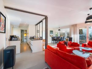 Villa spacieuse avec piscine privée, Wi-Fi, animaux admis - FR-1-821-20