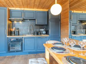 Appartement confortable pour 6 au centre de Val-dIsère avec Wifi - FR-1-694-443