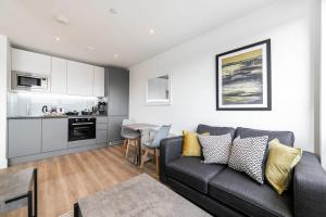 Contemporary Studio in East Grinstead w Gym Access