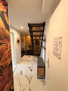 Lyon Est - Parking Gratuit et Aéroport - 13 min