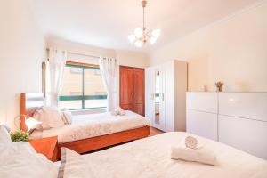 Maçãs beach sea view